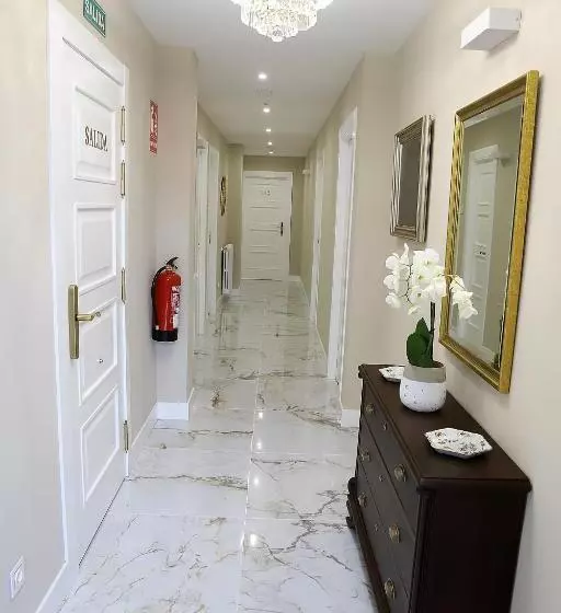 ペンション Vía Xix