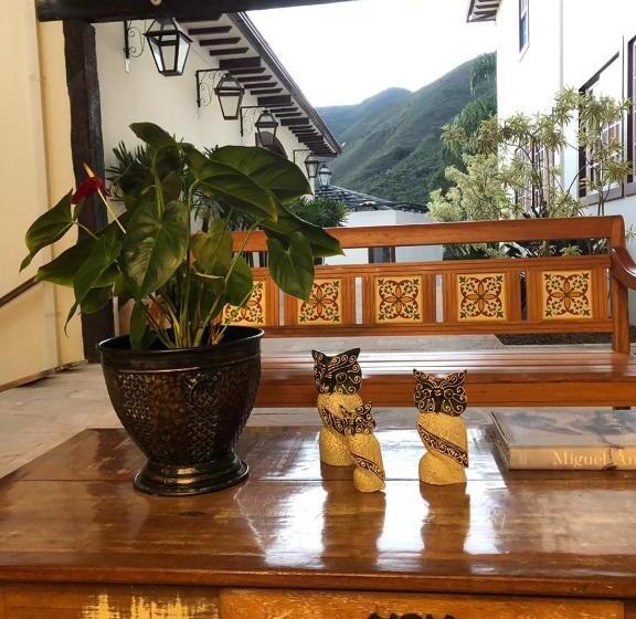 هتل Recanto Do Ouro