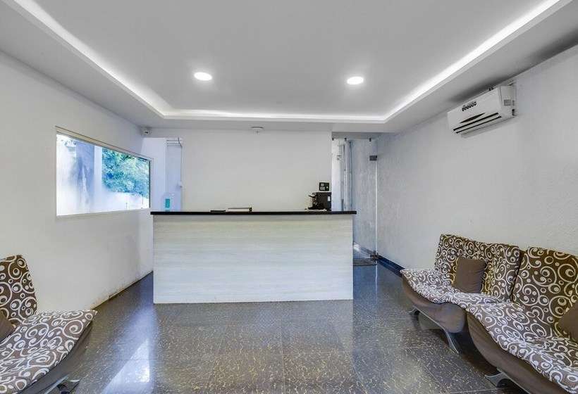 Hotell Oyo Flagship 39299 Aqualura