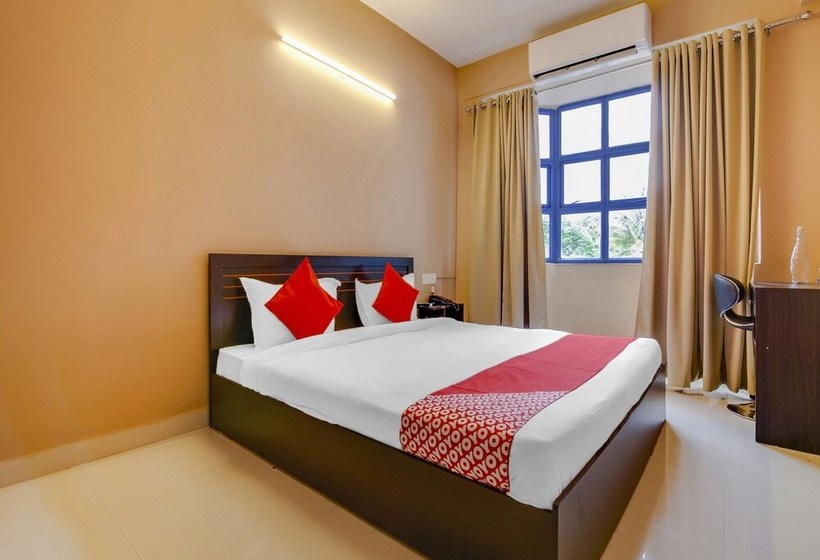 Hotell Oyo Flagship 39299 Aqualura