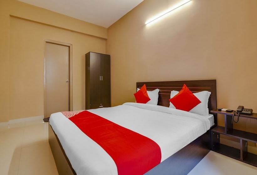 Hotell Oyo Flagship 39299 Aqualura