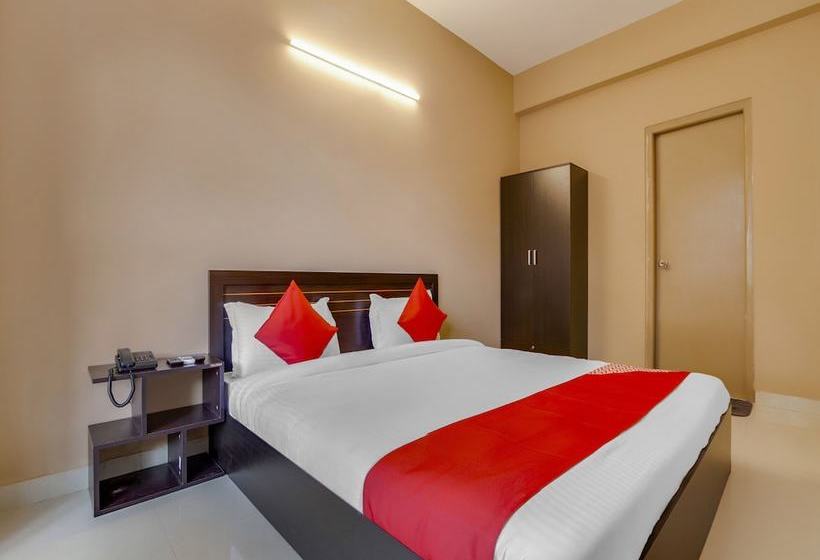 Hotell Oyo Flagship 39299 Aqualura