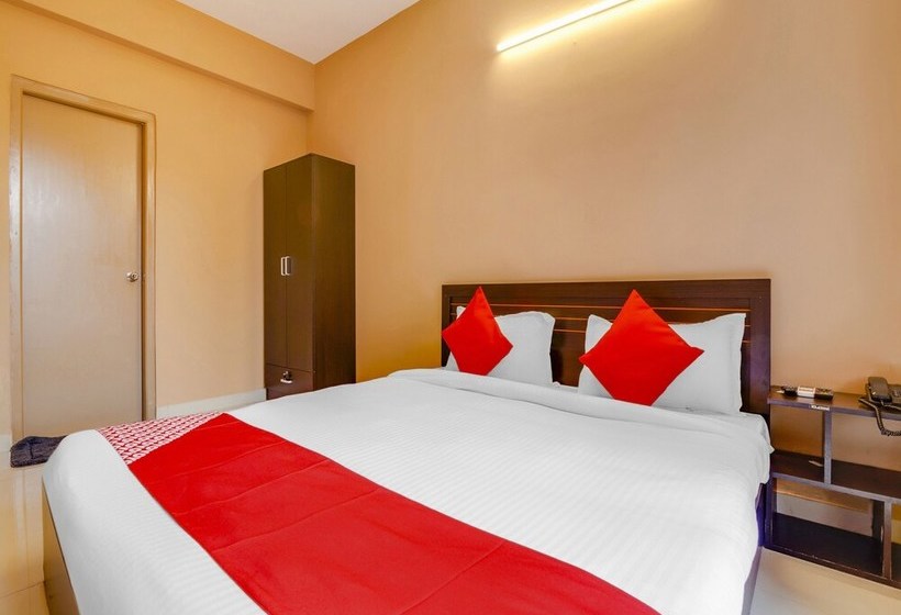 Hotell Oyo Flagship 39299 Aqualura