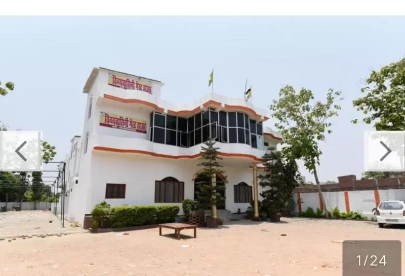 Hotelli Vindhyvasini Guest House