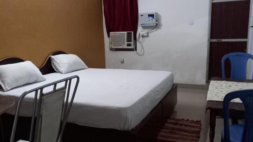 호텔 Vindhyvasini Guest House