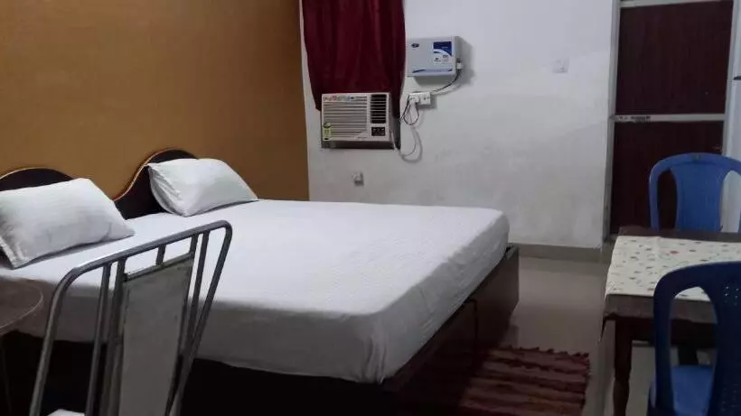 Hotelli Vindhyvasini Guest House