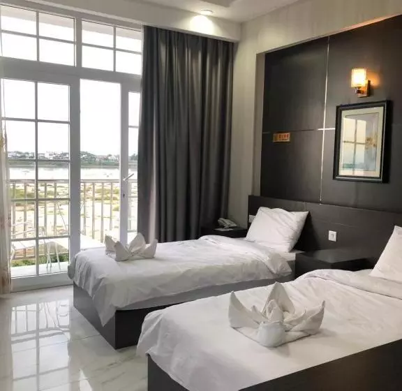 Sunset Mekong Apartment