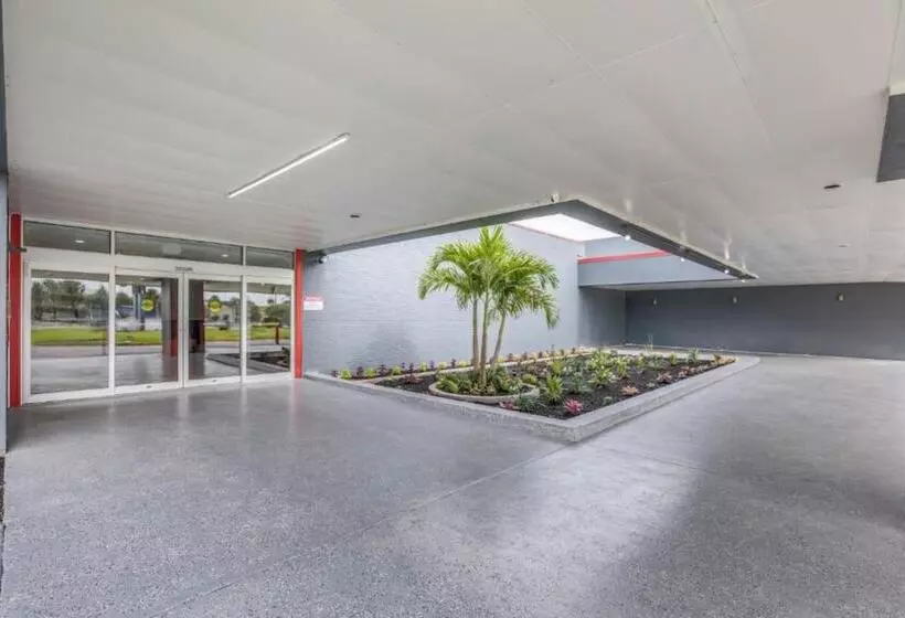 OYO Hotel Orlando Airport