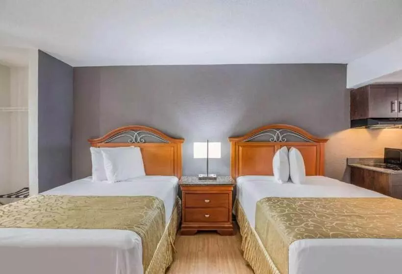 OYO Hotel Orlando Airport