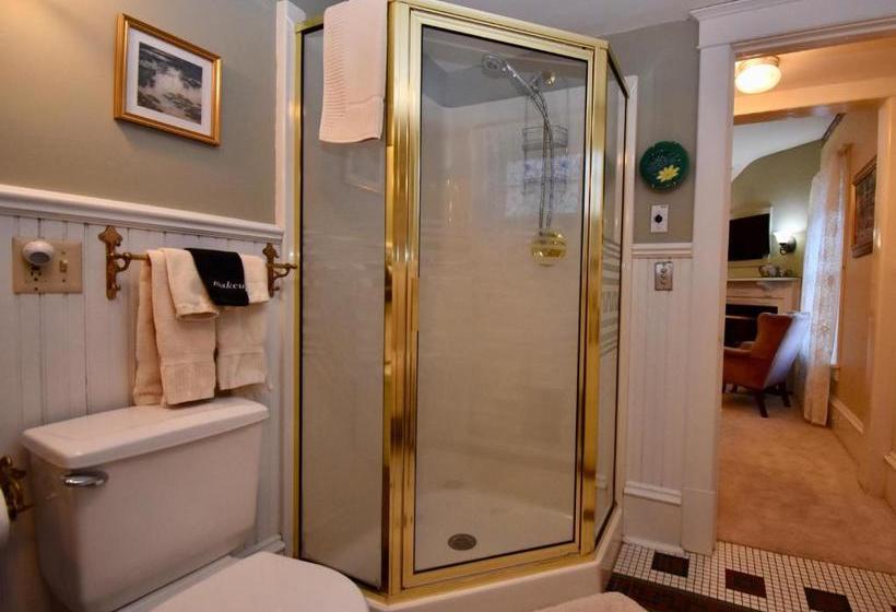 The Scofield House B&b