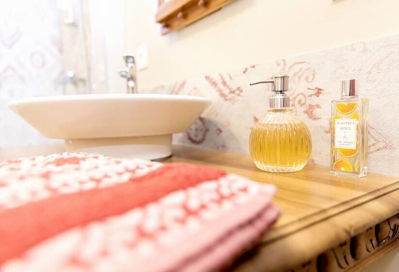 צימר Une Odeur De Tilleul