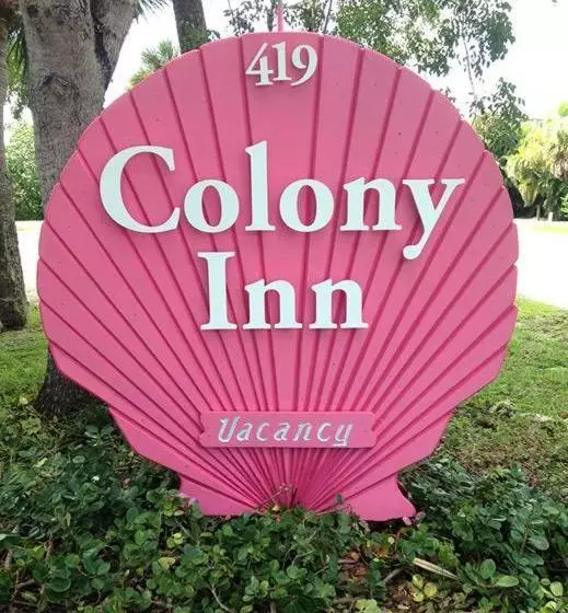 منتجع Colony Inn