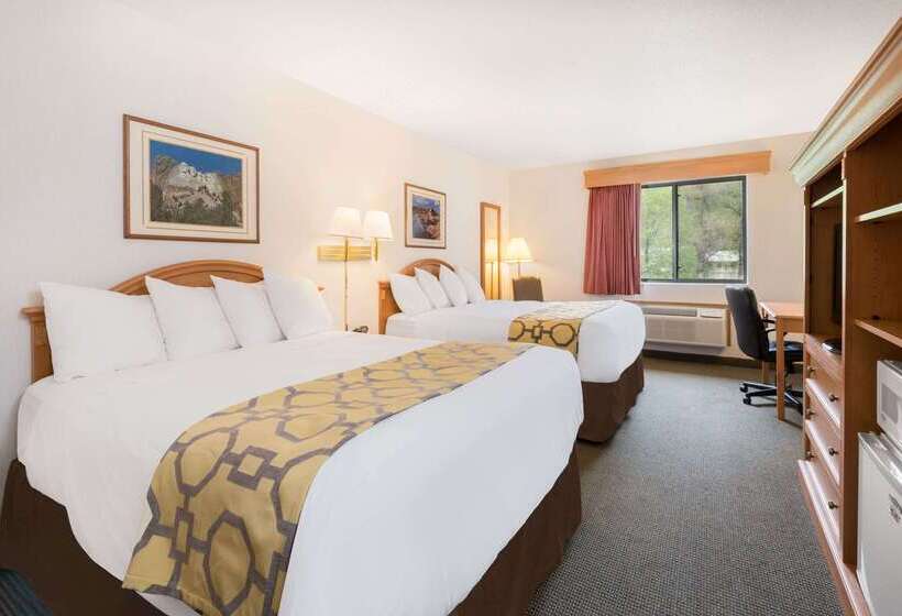 فندق Baymont By Wyndham Hot Springs