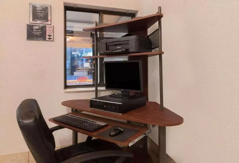 酒店 Baymont By Wyndham Hot Springs