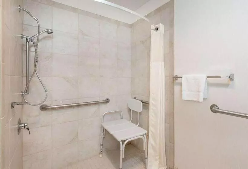 酒店 Baymont By Wyndham Hot Springs