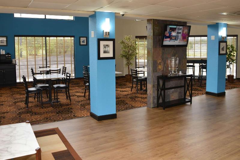 בית מלון כפרי Baymont By Wyndham Santee