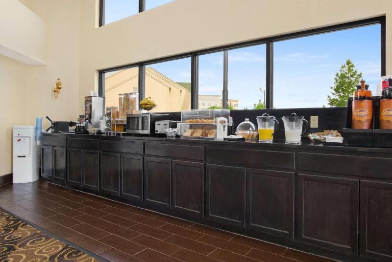 בית מלון כפרי Baymont By Wyndham Santee