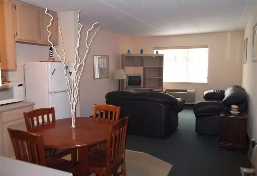 호텔 Collegiate Village Inn