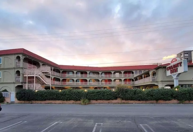 酒店 Colony Inn