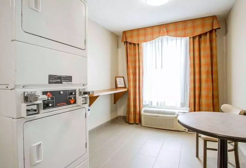 Отель Comfort Inn Poplar Bluff North