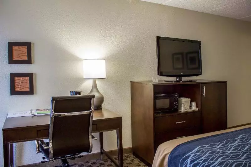 호텔 Comfort Inn & Suites Fuquay Varina