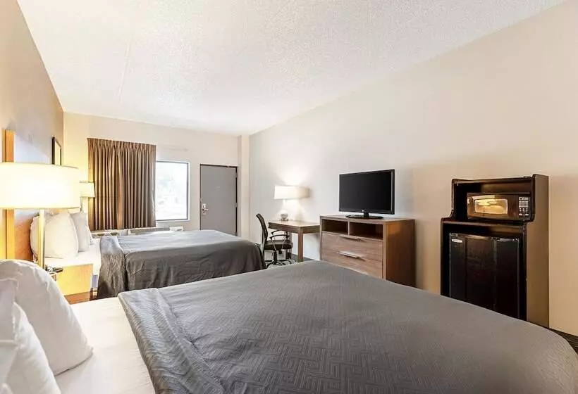 هتل Econo Lodge Vero Beach  Downtown