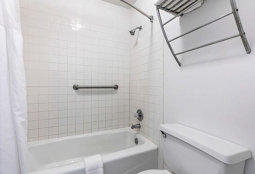 Szálloda Econo Lodge Vero Beach  Downtown