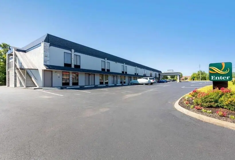 ホテル Quality Inn Cleveland North
