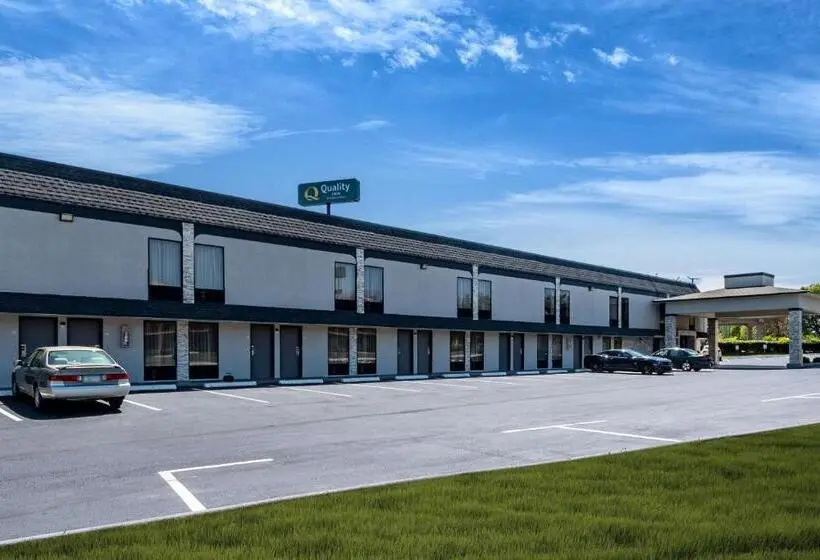 ホテル Quality Inn Cleveland North