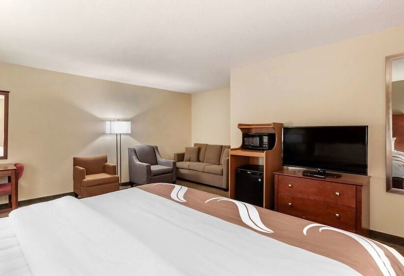 هتل Quality Inn Hays I70