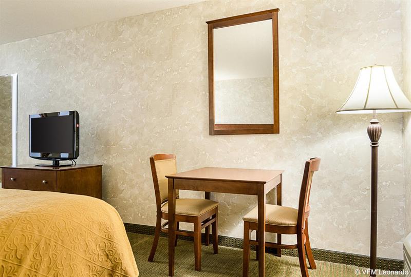 هتل Quality Inn Hays I70