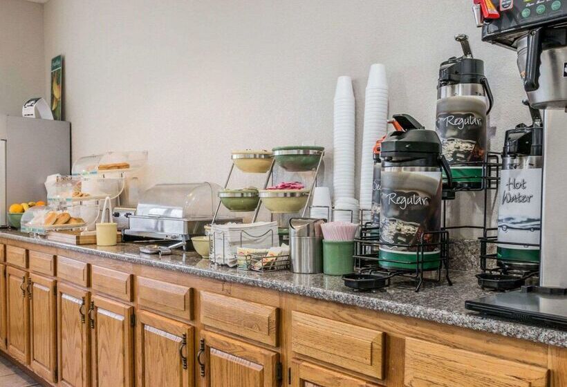 Szálloda Quality Inn I94 Near Wings Stadium