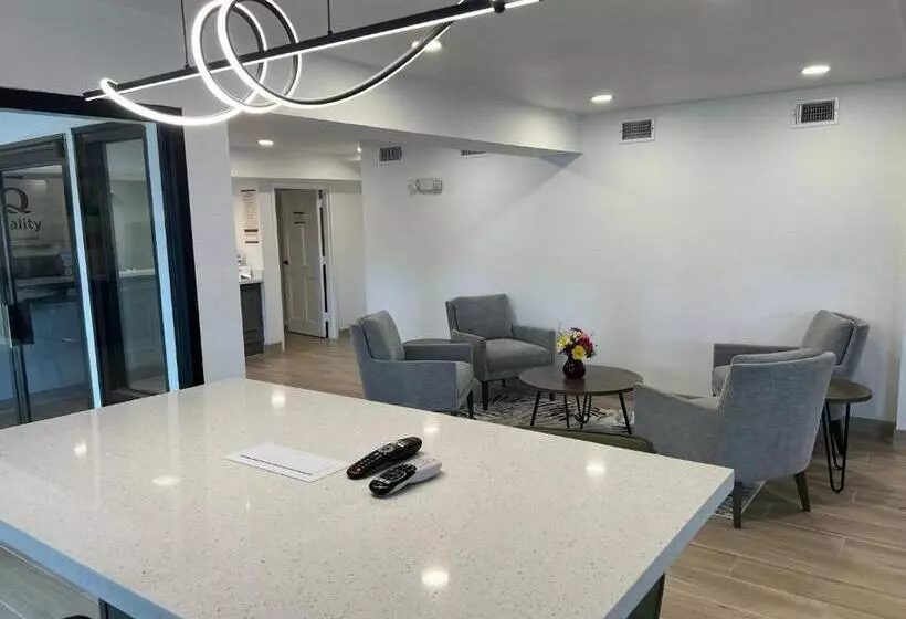 فندق Quality Inn