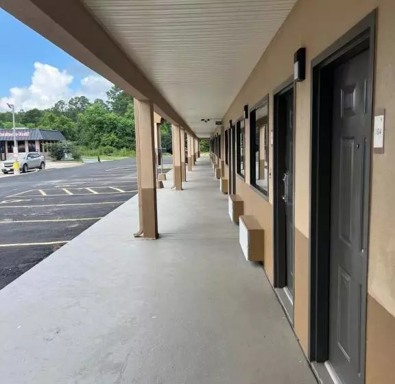 فندق Quality Inn