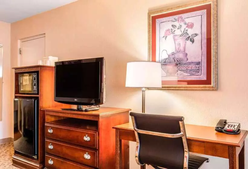酒店 Quality Inn Pelham I65 Exit 246