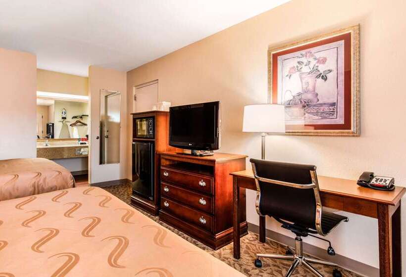 בית מלון כפרי Quality Inn Pelham I65 Exit 246