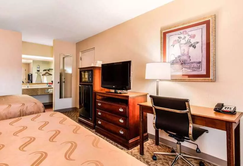 酒店 Quality Inn Pelham I65 Exit 246