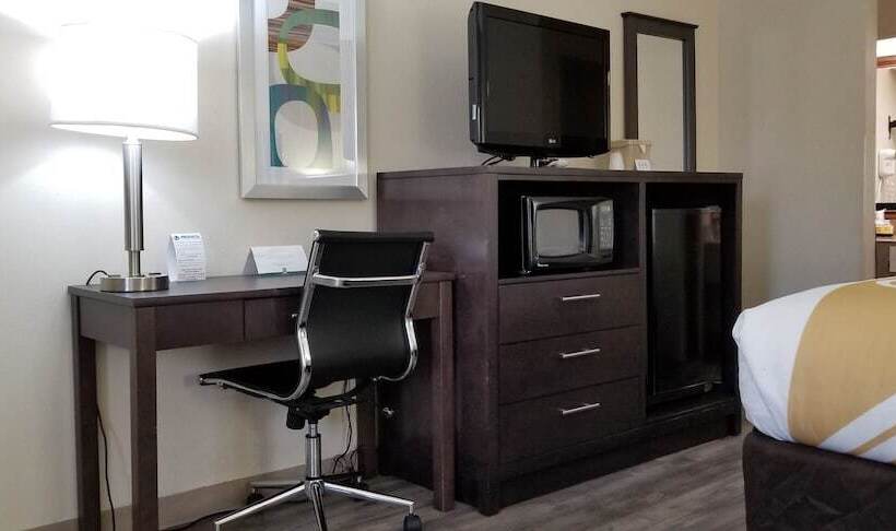 בית מלון כפרי Quality Inn Pelham I65 Exit 246