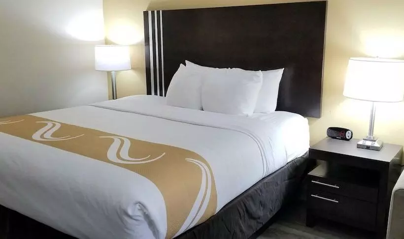 酒店 Quality Inn Pelham I65 Exit 246