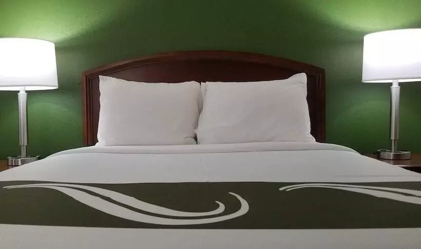 酒店 Quality Inn Pelham I65 Exit 246