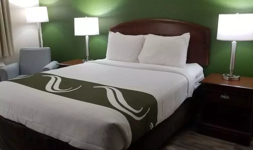 酒店 Quality Inn Pelham I65 Exit 246