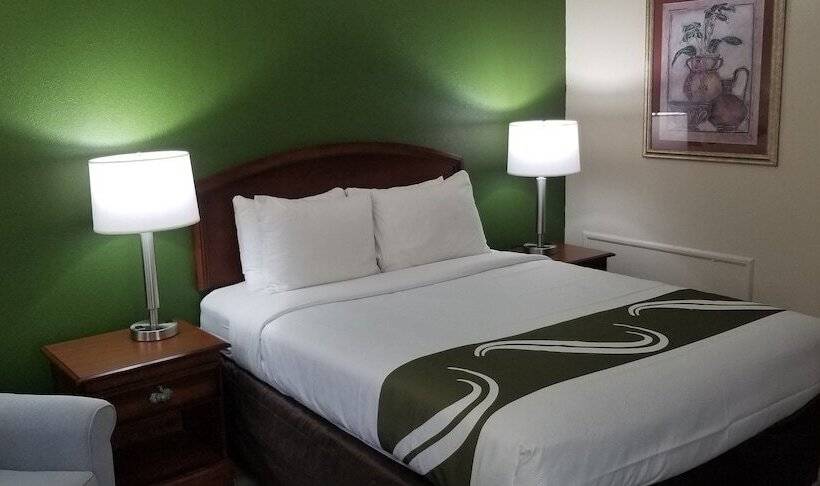 בית מלון כפרי Quality Inn Pelham I65 Exit 246