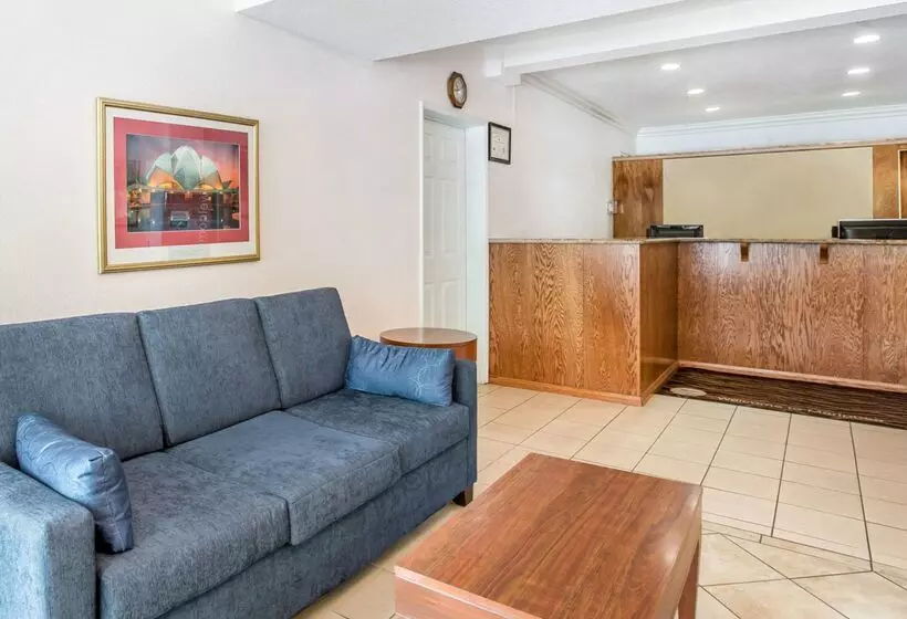 호텔 Quality Inn Yosemite Valley Gateway