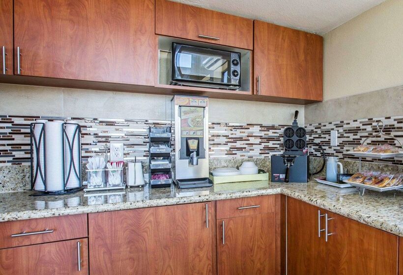 酒店 Rodeway Inn Delano