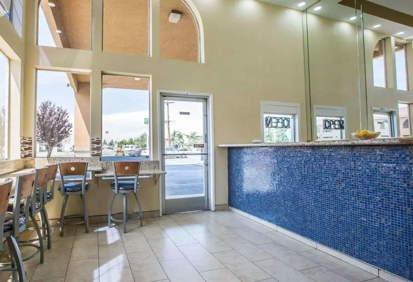 ホテル Rodeway Inn Delano