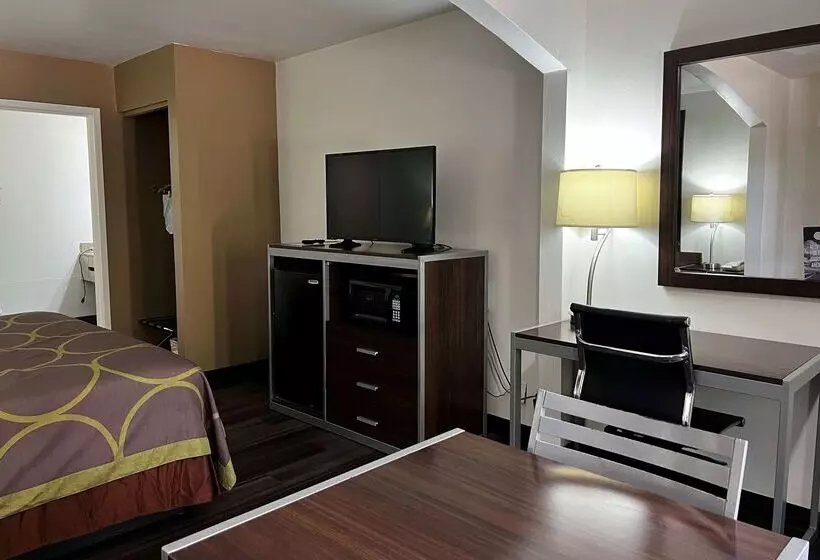 Hotelli Super 8 By Wyndham Slidell