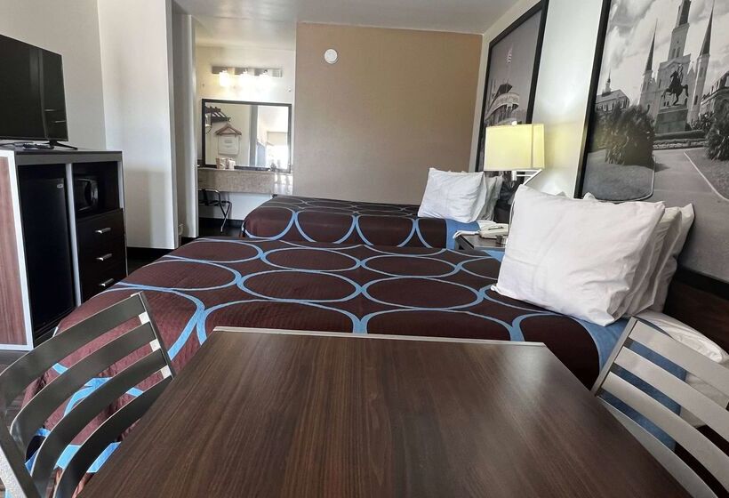 בית מלון כפרי Super 8 By Wyndham Slidell