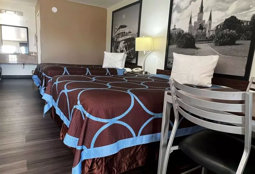 Hotelli Super 8 By Wyndham Slidell