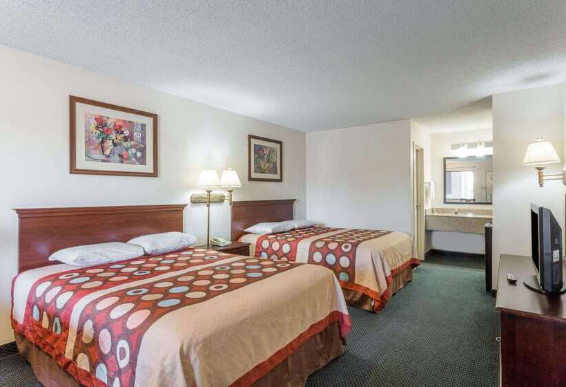 בית מלון כפרי Super 8 By Wyndham Slidell