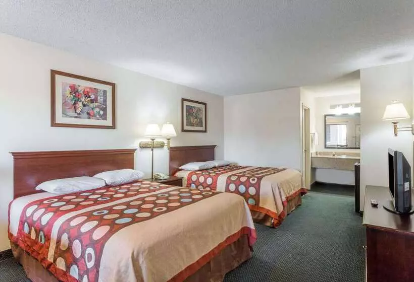 Hotelli Super 8 By Wyndham Slidell